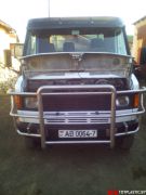 Mercedes-207308410-22