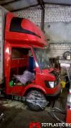 Mercedes-207308410-6